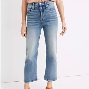 Madewell Slim Wide Leg Crop Jeans in Reggie Wash
